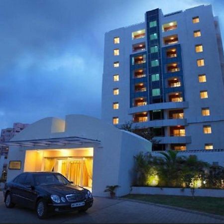 Royal Orchid Golden Suites פונה מראה חיצוני תמונה