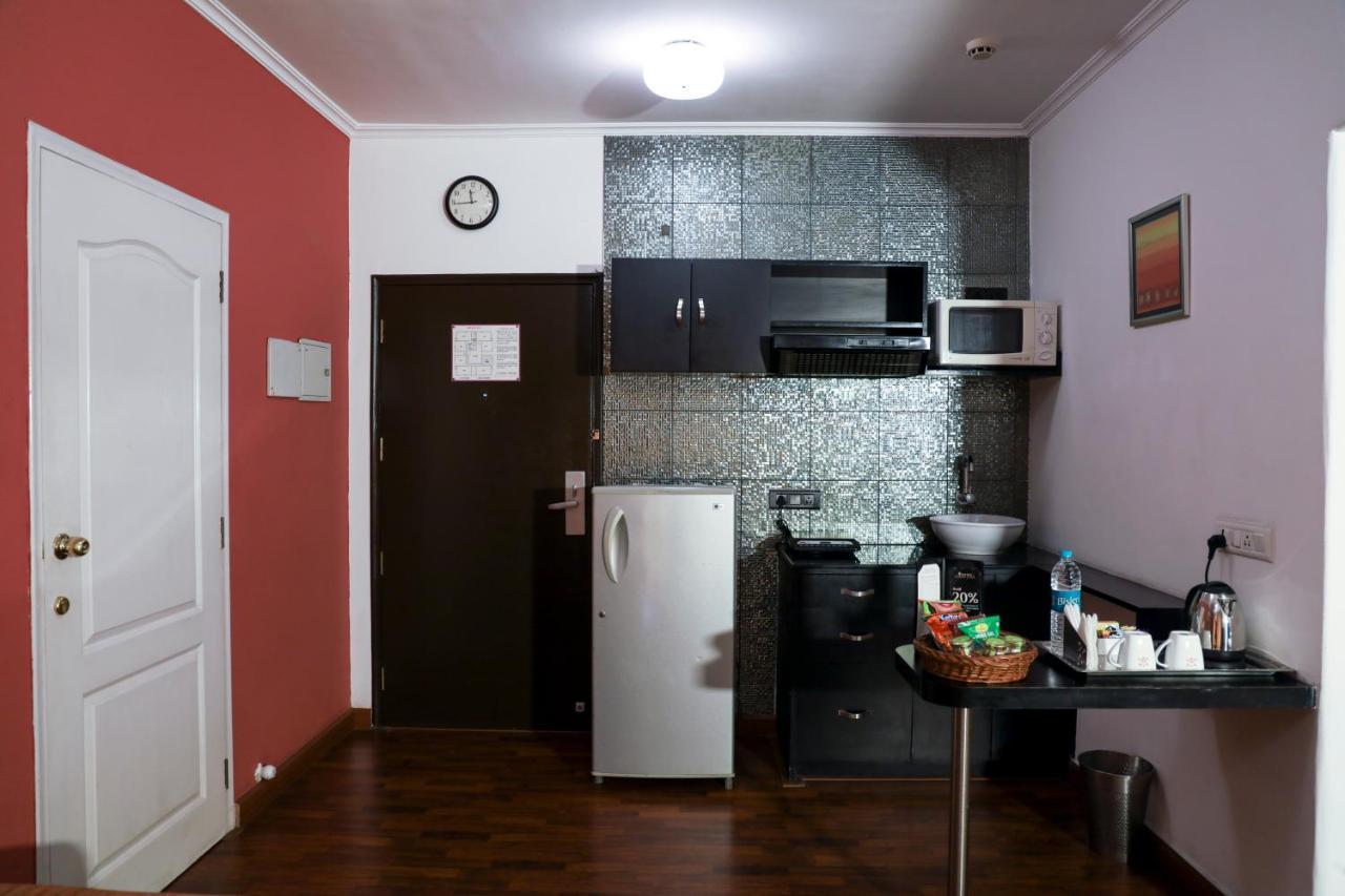 Royal Orchid Golden Suites פונה מראה חיצוני תמונה