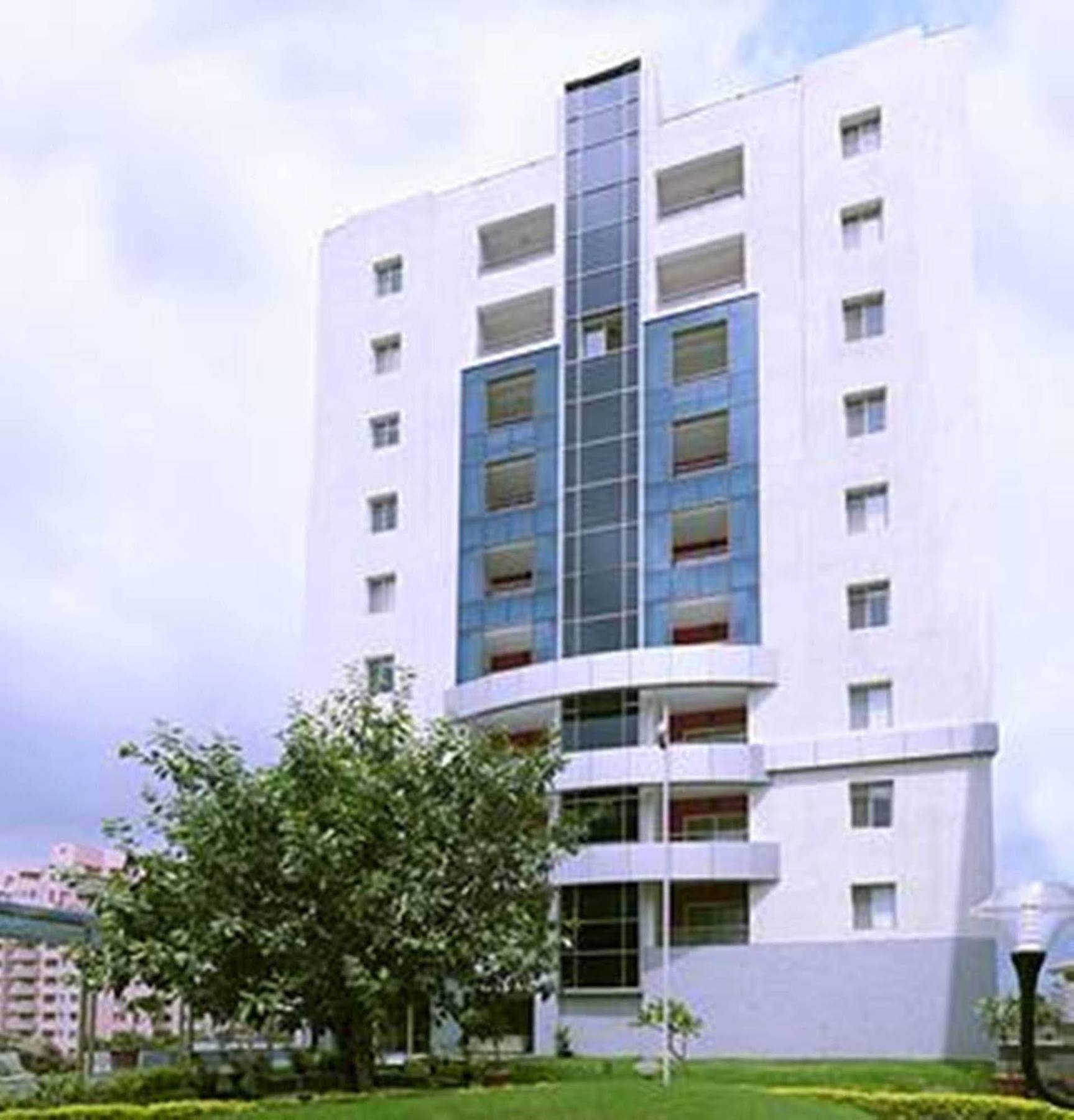 Royal Orchid Golden Suites פונה מראה חיצוני תמונה